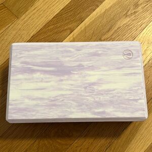 Lululemon Yoga block